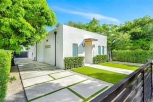 121 Nw 41st St, Miami