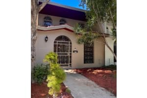 1925 Sans Souci Blvd 1925, North Miami