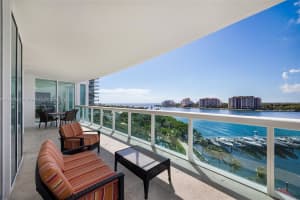 1000 S Pointe Dr 703, Miami Beach