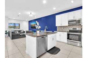 2182 Nw 6th St, Fort Lauderdale