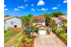 10213 Sw 156th Ave, Miami