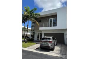 7547 Nw 98th Ave ., Doral 7547 Nw 98th Ave ., Doral