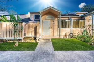 1845 Runners Way, North Lauderdale