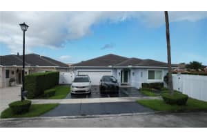 14562 Nw 88th Pl, Miami Lakes
