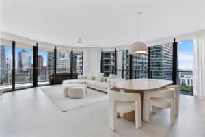 1000 Brickell Plz 2102, Miami