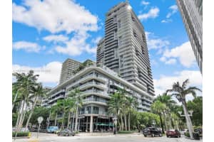 121 Ne 34th St 1610, Miami