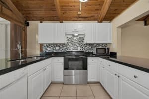 6161 Nw 31st Ter, Fort Lauderdale