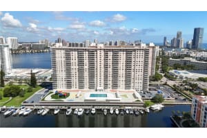 250 174th St 1211, Sunny Isles Beach