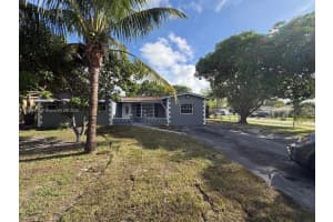4530 Nw 23rd St, Lauderhill