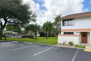 4231 Sw 70th Ter, Davie