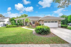 9690 Nw 39th St, Cooper City