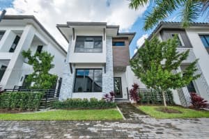 8120 Nw 43rd St, Doral
