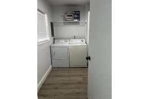 7035 W 3rd Ave, Hialeah