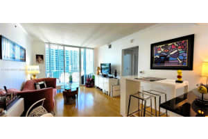 2000 N Bayshore Dr 907, Miami
