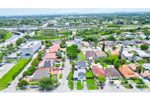 901 Sw 79th Ave, Miami
