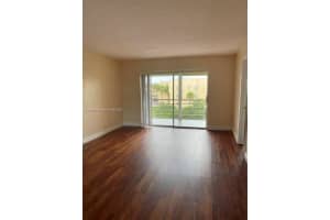 8285 Sunrise Lakes Blvd 310, Sunrise