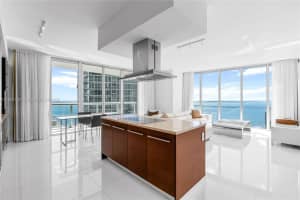 485 Brickell Ave 4410, Miami