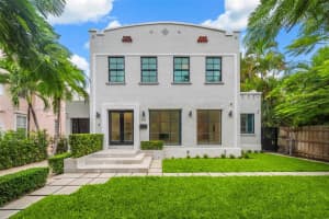151 Ne 43rd St, Miami