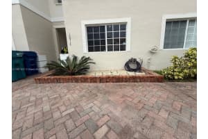 10916 Sw 182nd Ln, Miami