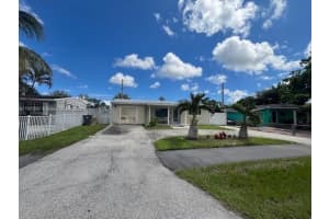 198 E Browning Dr, West Palm Beach