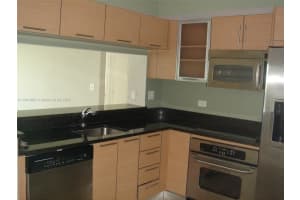 31 Se 5 St 1210, Miami