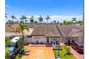 11562 Nw 87th Pl, Hialeah Gardens