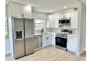 213 Oakridge N 213, Deerfield Beach