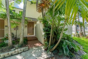 15805 Sw 91st Ct D, Palmetto Bay