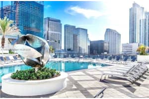 999 Sw 1st Ave 2115, Miami