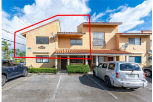 2775 W 61st Pl 207, Hialeah