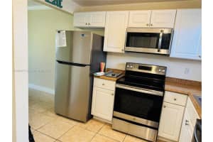 8110 Sunrise Lakes Blvd 109, Sunrise 8110 Sunrise Lakes Blvd 109, Sunrise