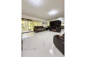3536 Estepona Ave 21s2, Doral