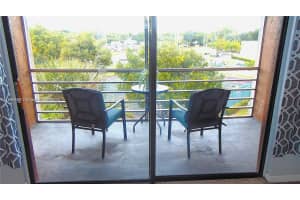 1800 Sw 81st Ave 1403, North Lauderdale