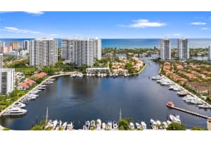 3598 Yacht Club Dr 1004, Aventura