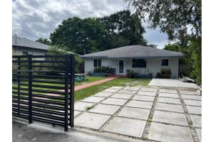 150 Nw 44th St, Miami