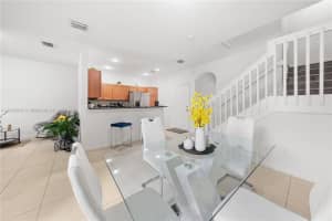 16958 Sw 92nd St 16958, Miami