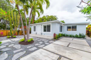 44 Nw 40th St, Miami