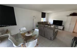 16565 Ne 26th Ave 3g, North Miami Beach