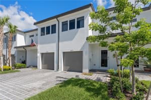 5025 Sw 37th St, Pembroke Park