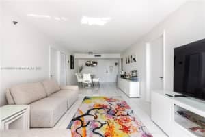 210 174th St 807, Sunny Isles Beach
