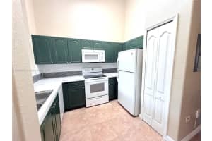 1656 Se 29th Ct 207, Homestead