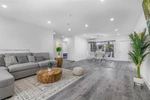 2718 Adams St, Hollywood