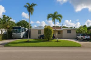 6240 Sw 20th Ter, Miami