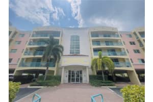 201 Golden Isles Dr 510, Hallandale Beach