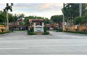 8922 Sw 108th Pl, Miami