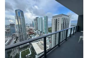 601 Ne 1 Ave 3802, Miami