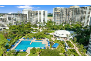 600 Three Islands Blvd 317, Hallandale Beach