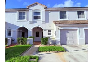 16839 Sw 1st Mnr -, Pembroke Pines