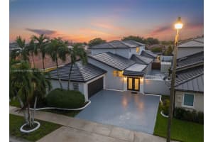 14820 Nw 87th Ct, Miami Lakes