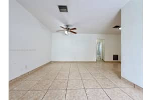 206 Se 9th Ct 3, Hallandale Beach 206 Se 9th Ct 3, Hallandale Beach
